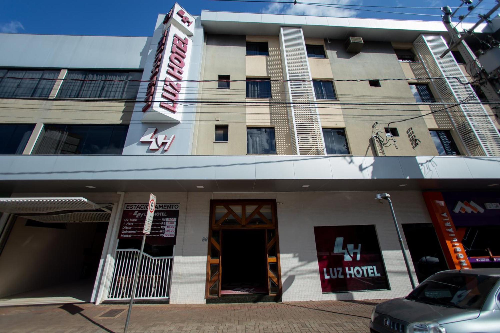 Luz Hotel Pato Branco Kültér fotó